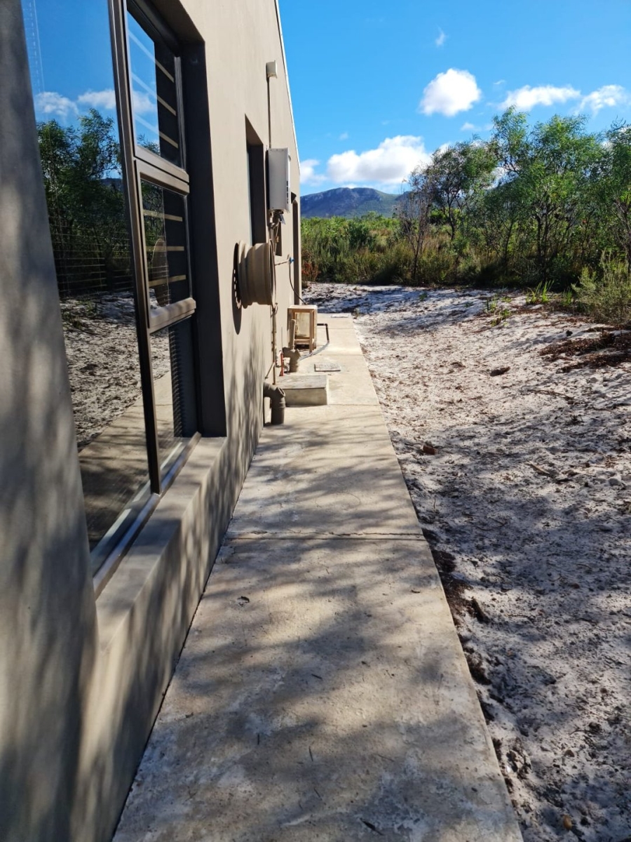 To Let 2 Bedroom Property for Rent in Albertinia Western Cape